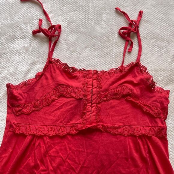 RED EYELET LACE CAMI – H&M - Picture 3 of 5